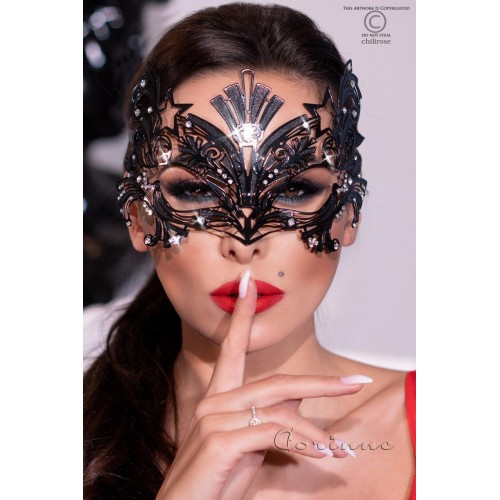 Maschera filigranata con strass.