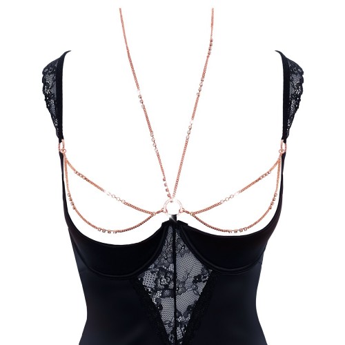 guepiere con strass e seno scoperto...